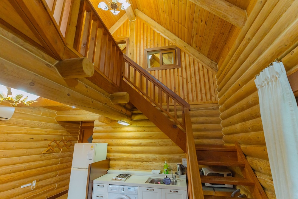 Jeju Jungmun Log Pension Resort 34/50