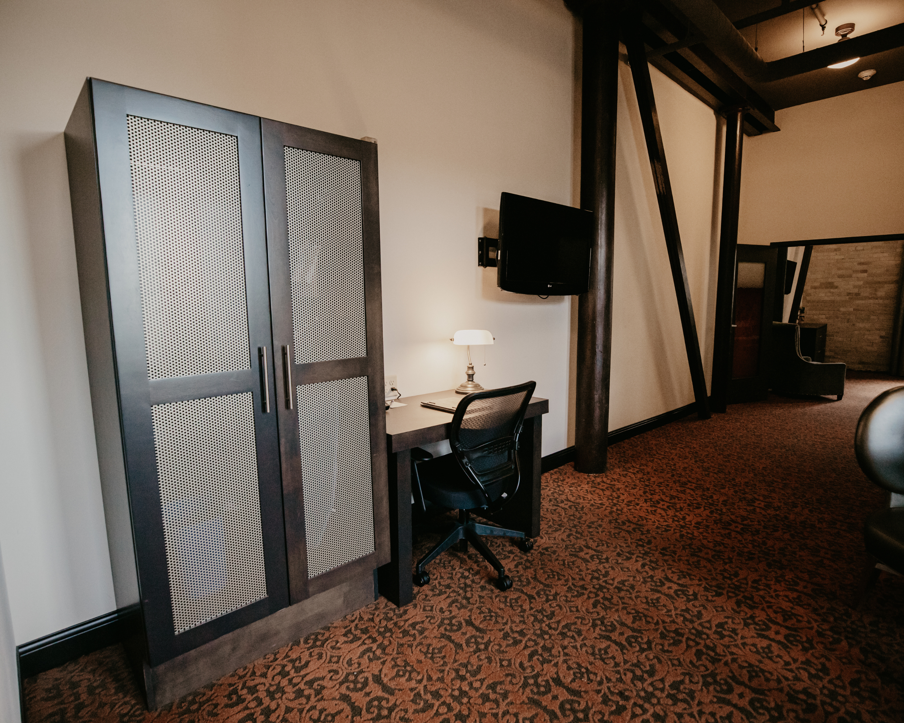The Brewhouse Inn Suites 73/82