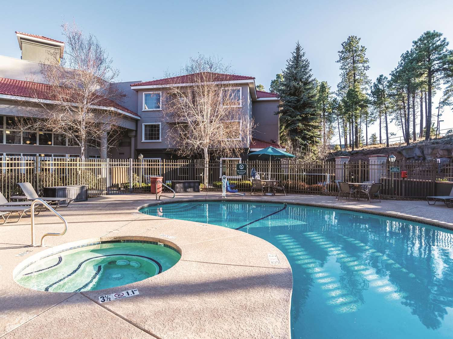 La Quinta Inn & Suites by Wyndham Flagstaff 45/51