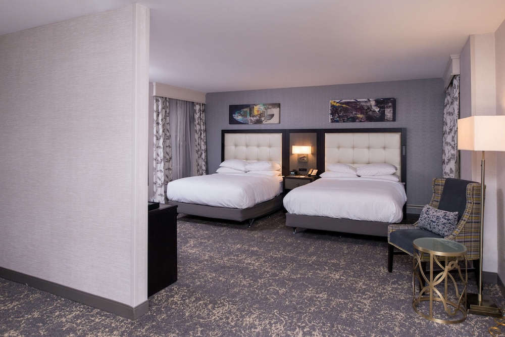 Doubletree By Hilton Utica 24/79