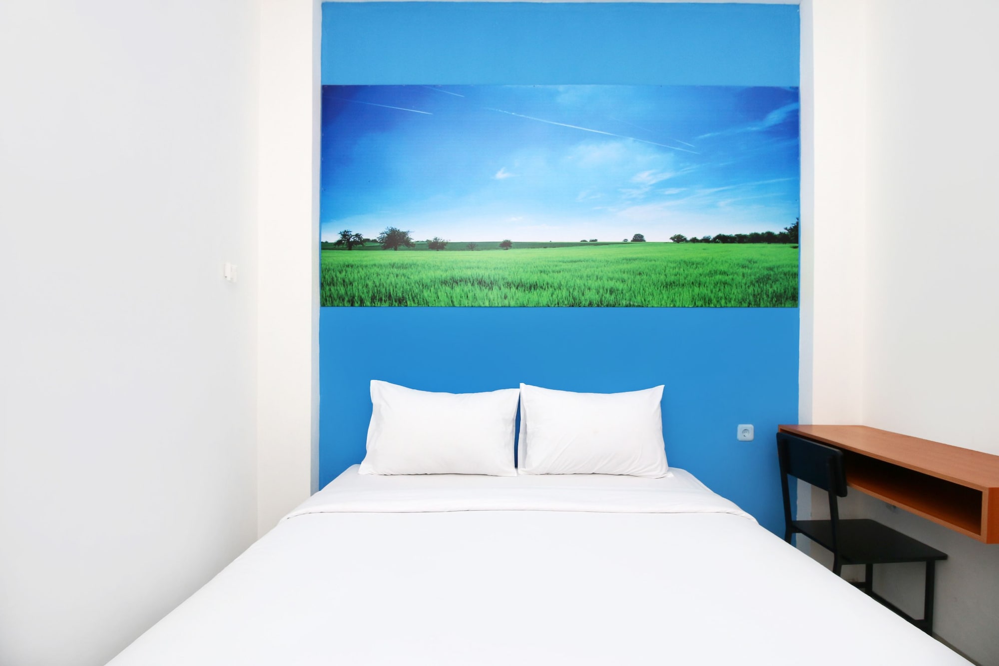 DELUXE, DOUBLE BED