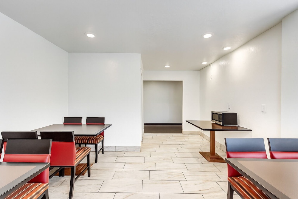 Motel6 Ogden, UT- Downtown 53/64