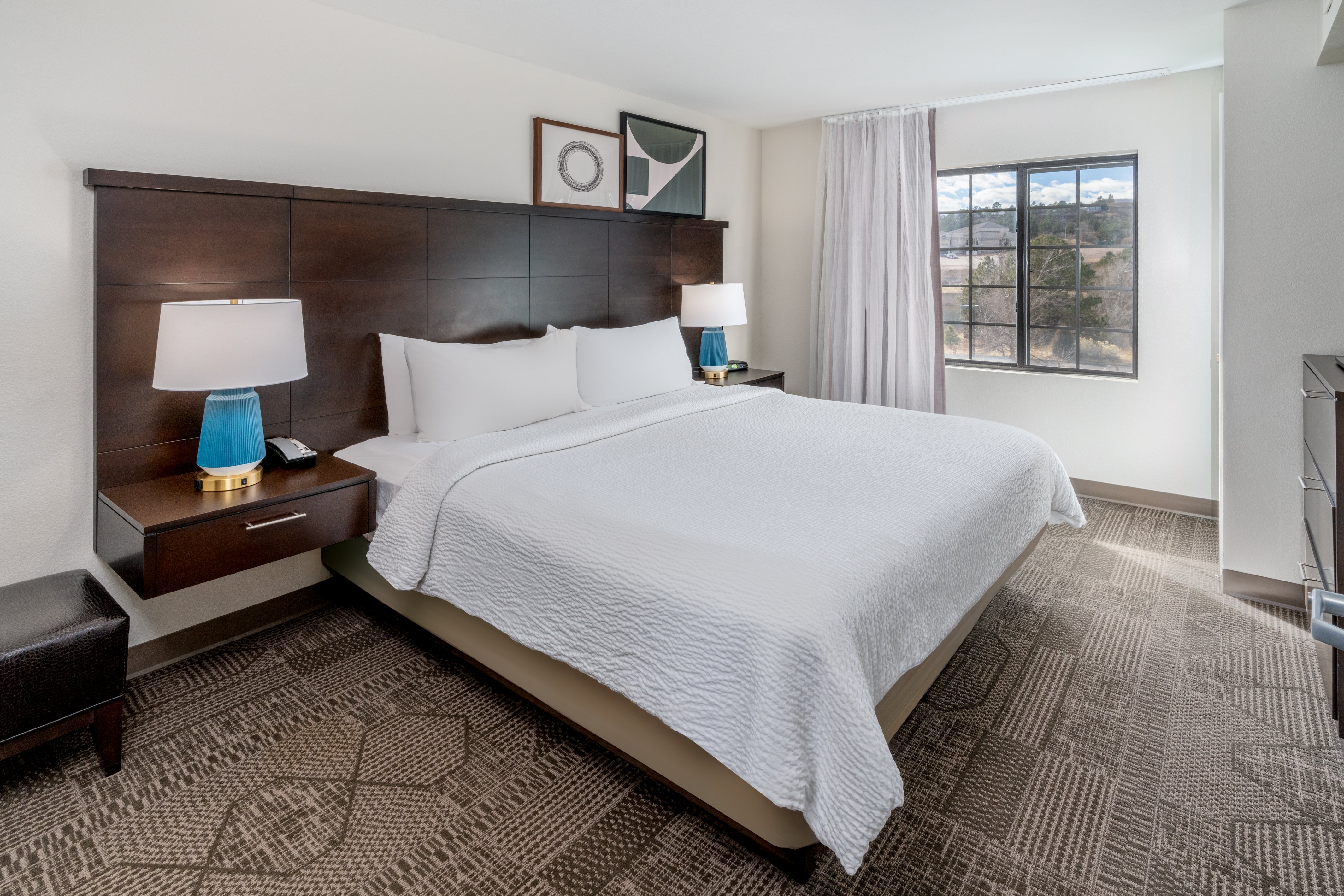 1 Bedroom, Suite, King Bed