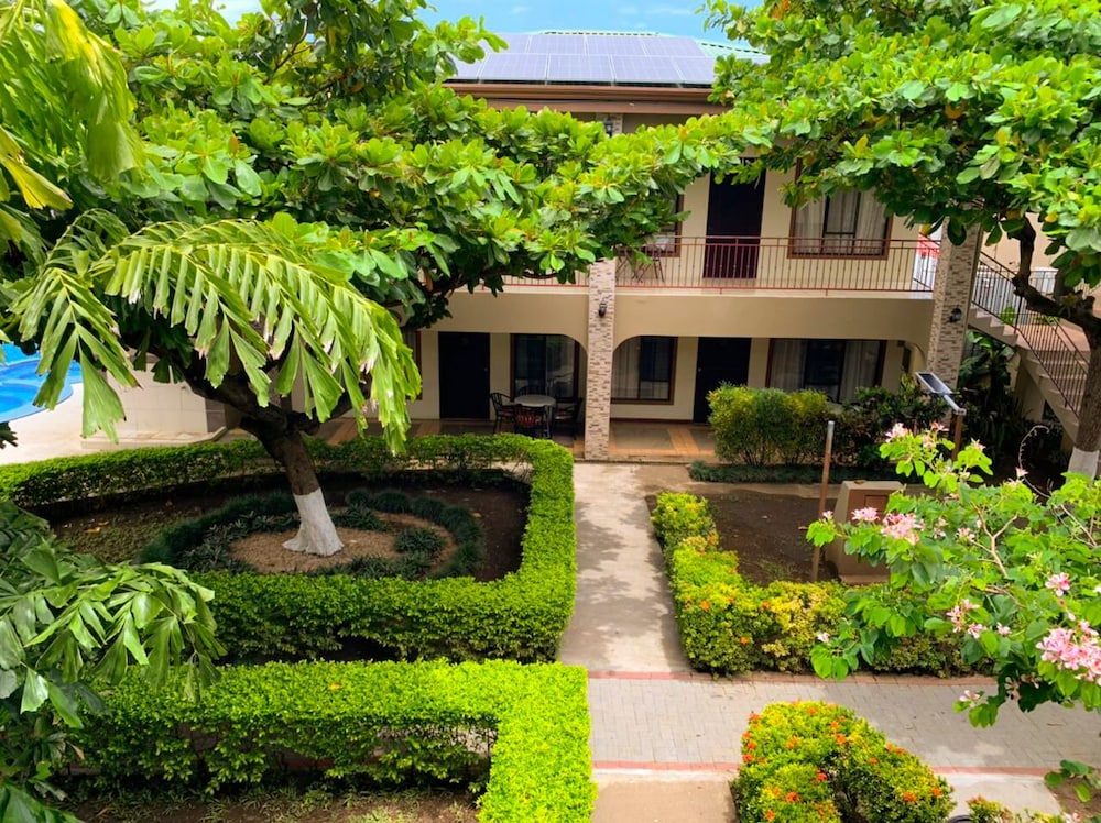 Hotel And Villas Huetares 30/50