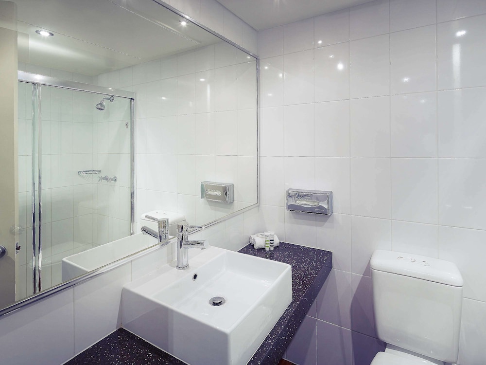 Mercure Perth 72/72