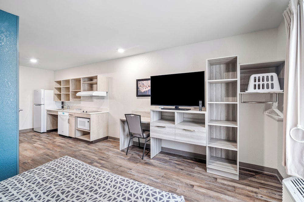 WoodSpring Suites Winston-Salem near Hanes Mall 43/61
