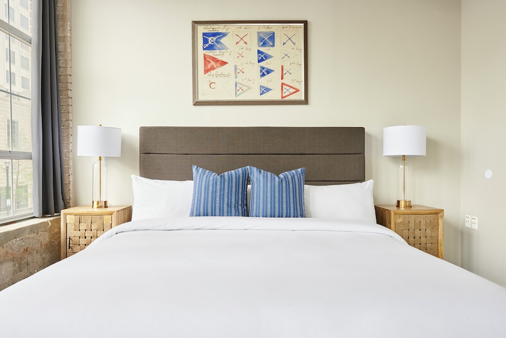 DELUXE, SUITE, APARTMENT, QUEEN BED, SOFA
