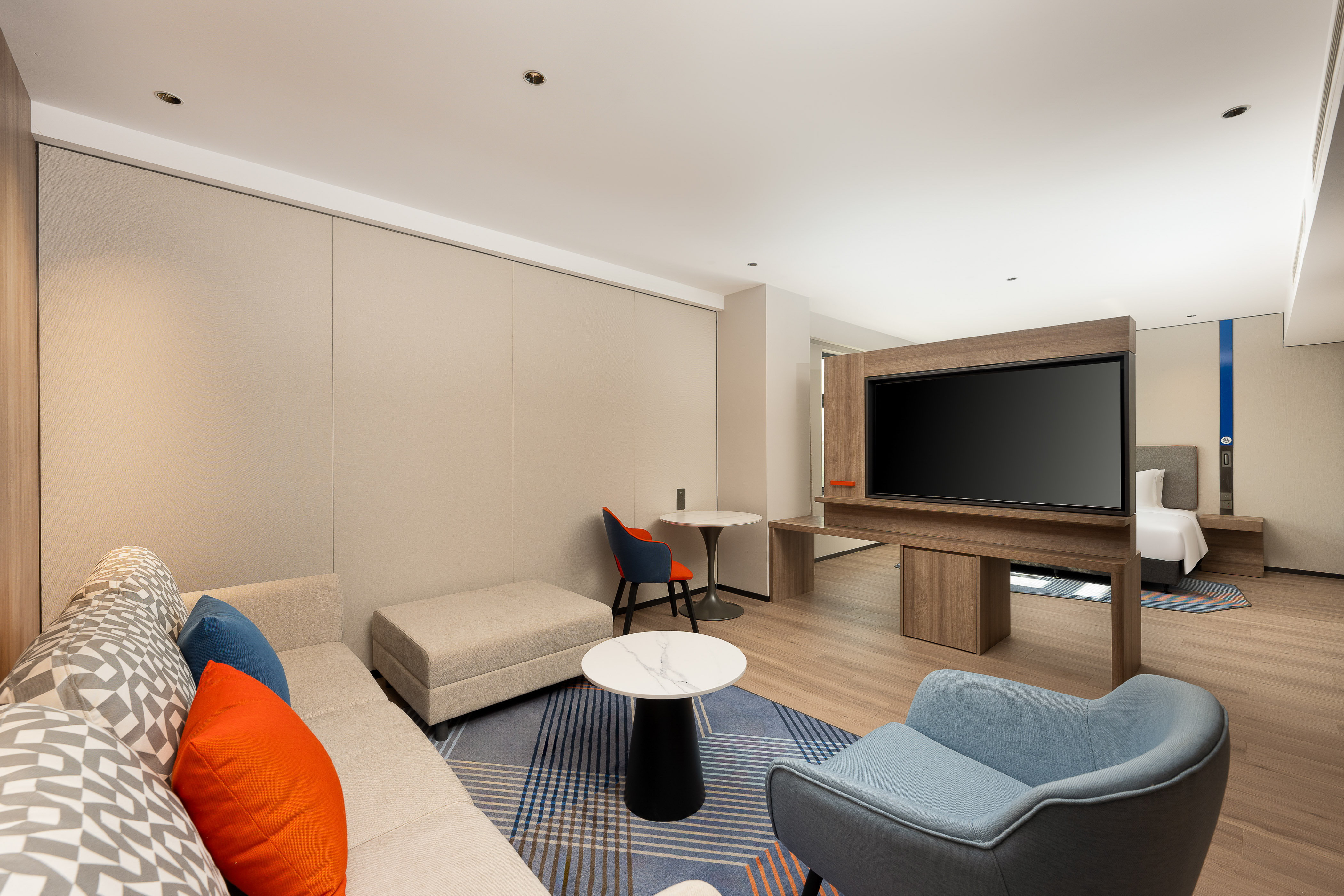 Suite, King Bed
