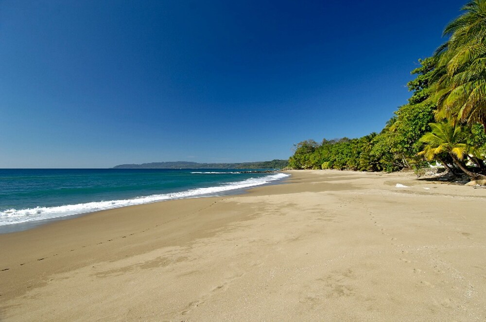Tango Mar Beachfront Boutique Hotel and Villas 43/49