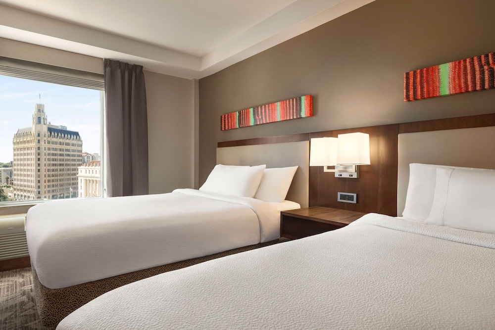 ROOM, 2 QUEEN BEDS, ACCESSIBLE