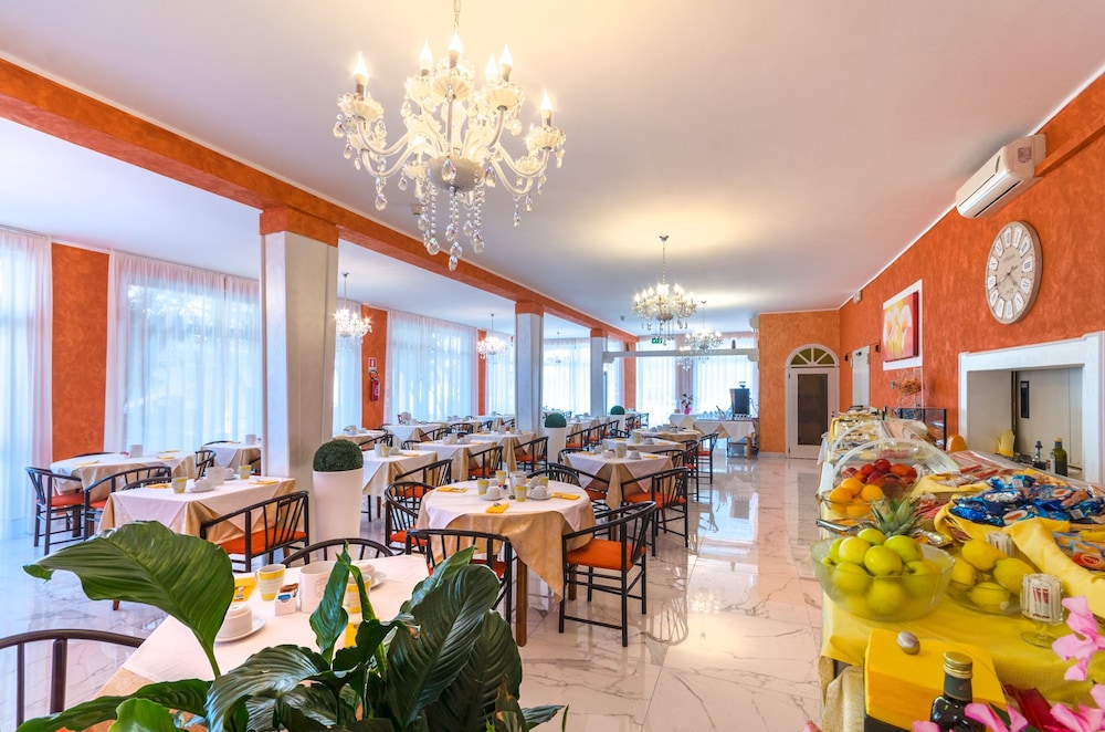 Hotel Romantik 34/50