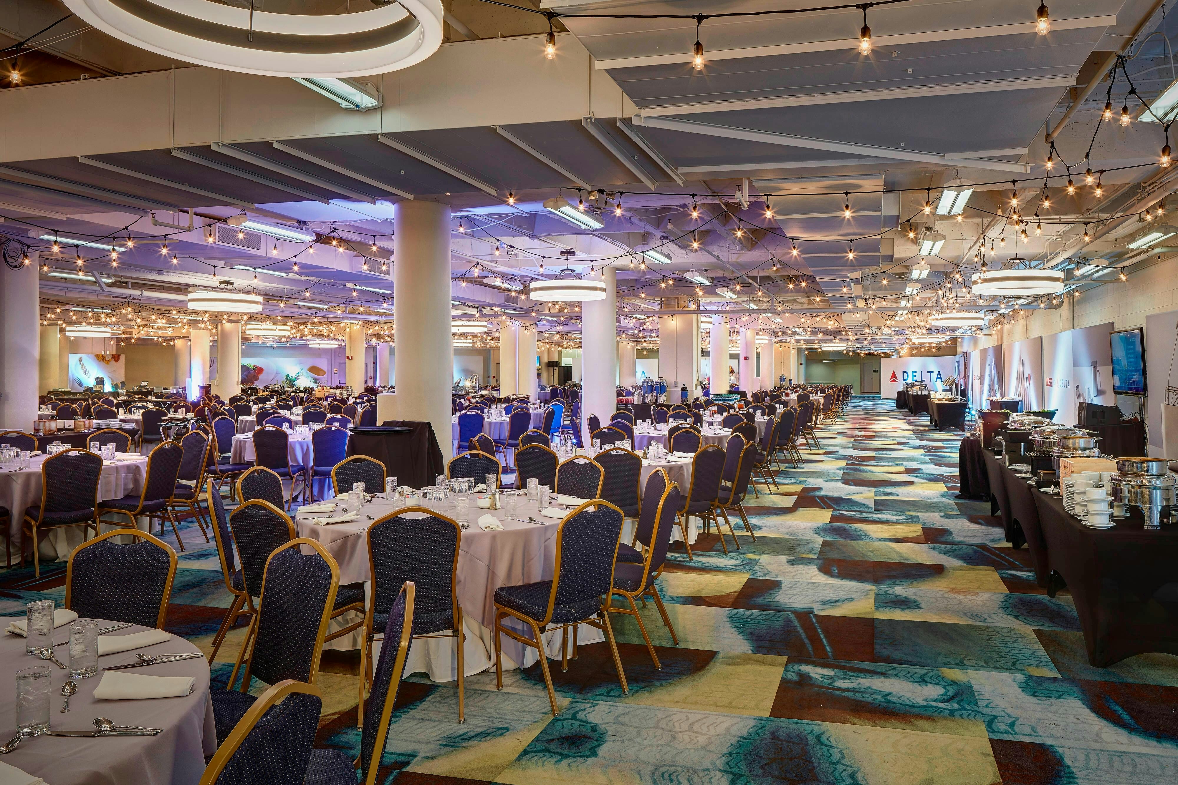 Marriott Detroit At the Renaissance Center 56/62