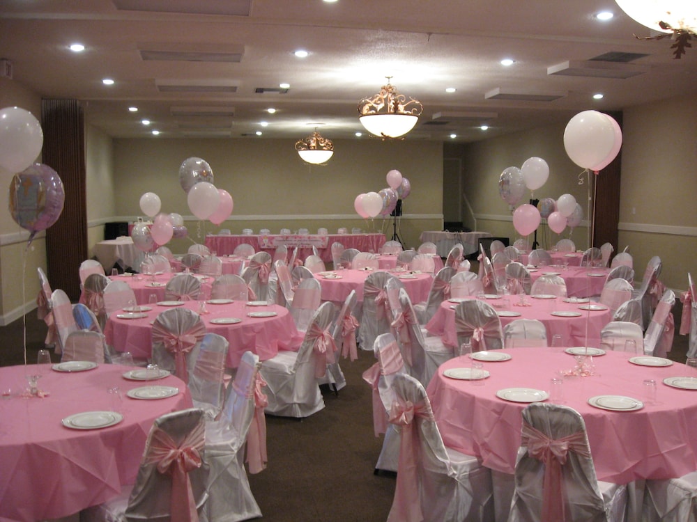 Country Hearth Inn & Suites Marietta 38/43