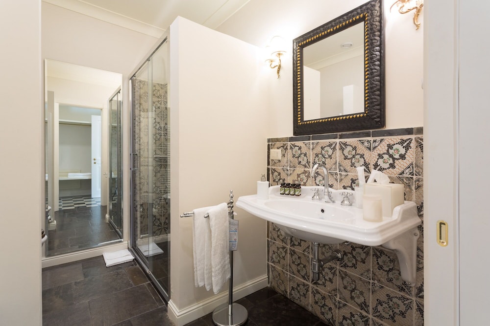 San Carlo Suites 44/50