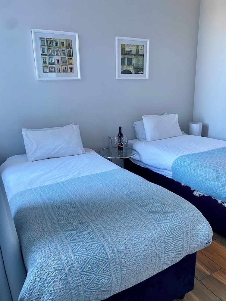 Midtown Rentals At Perspectives 25/50