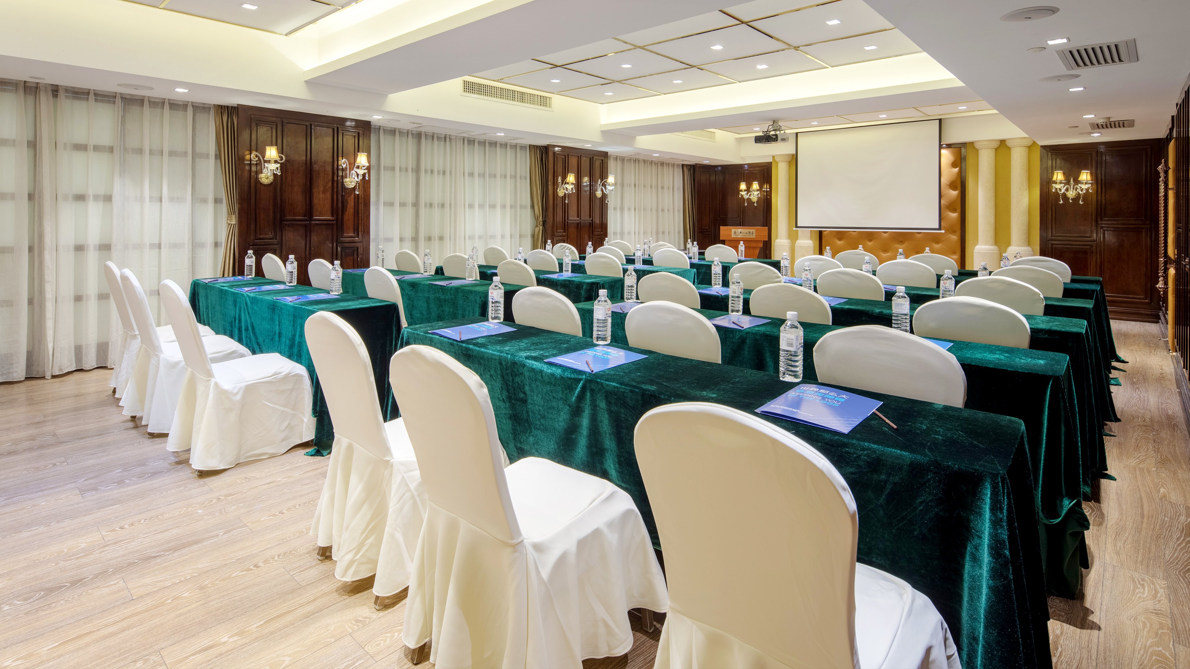 Holiday Inn Express XIAMEN LUSHAN 26/29