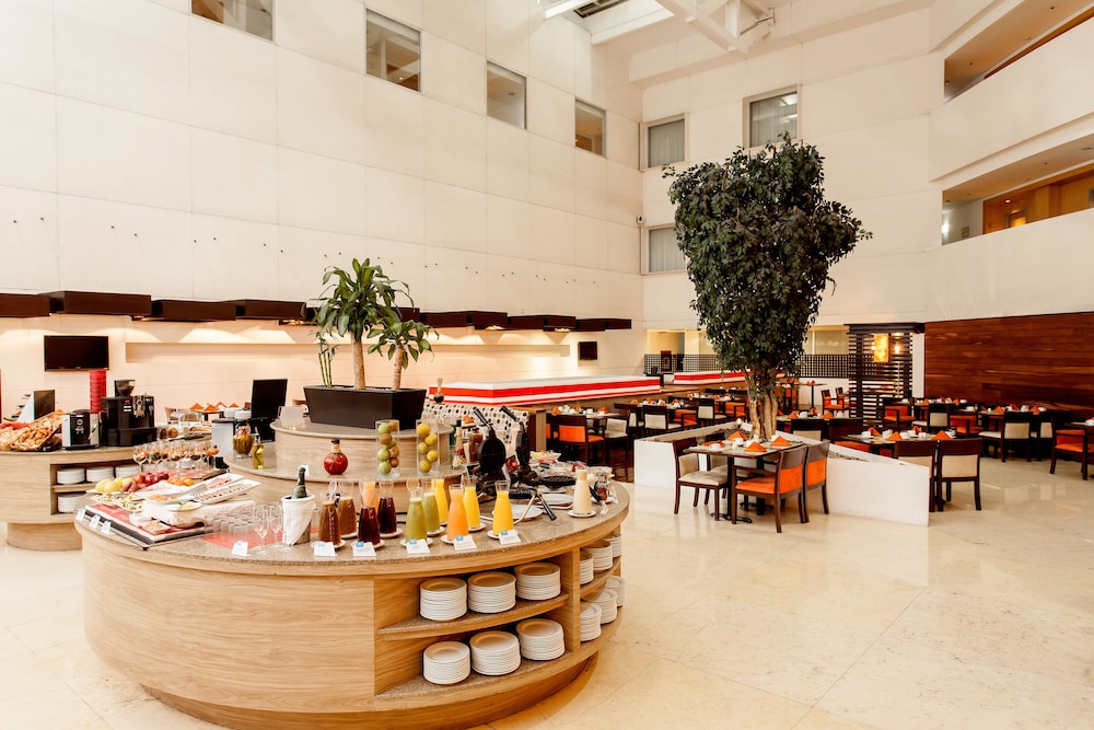 NH Collection Mexico City Airport T2 27/49