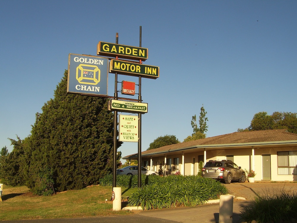 Garden Motor Inn 63/71
