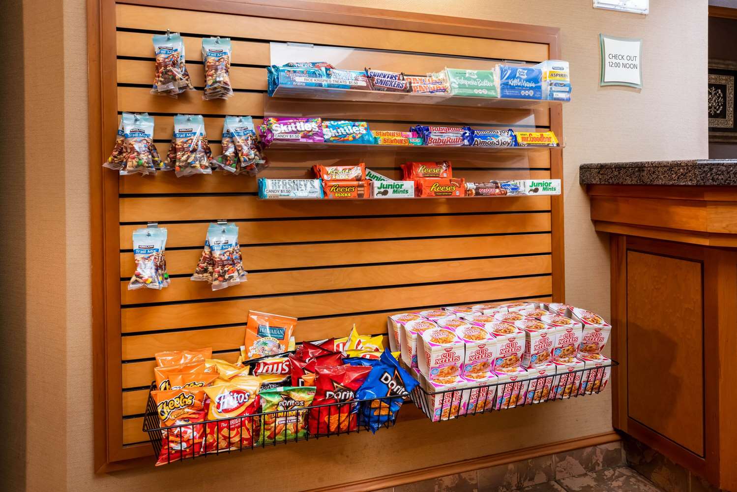 La Quinta Inn & Suites by Wyndham Portland Airport 22/43