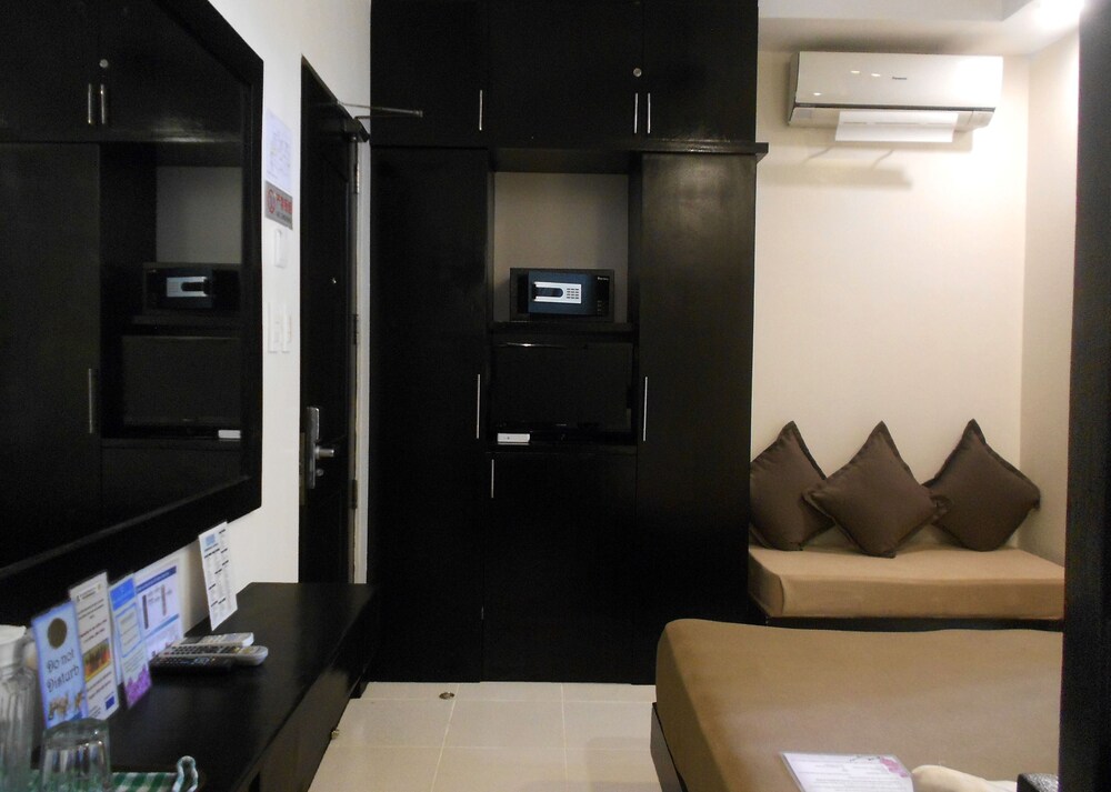One Crescent Place Hotel 41/64