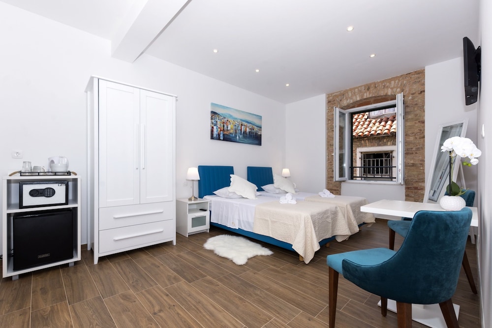 Peruzovic Rooms Apartments 41/70