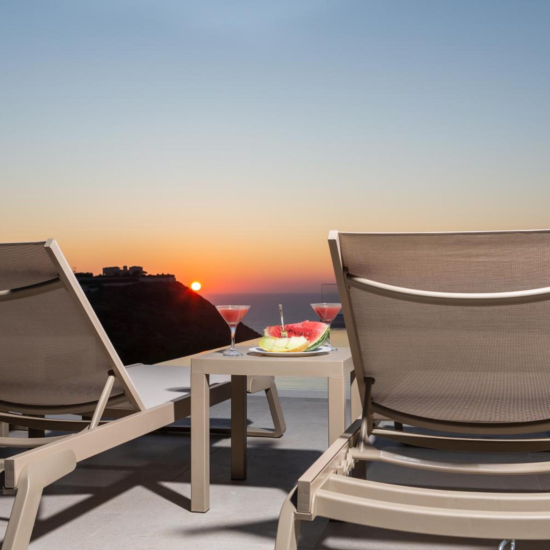Sky View Suites 43/50