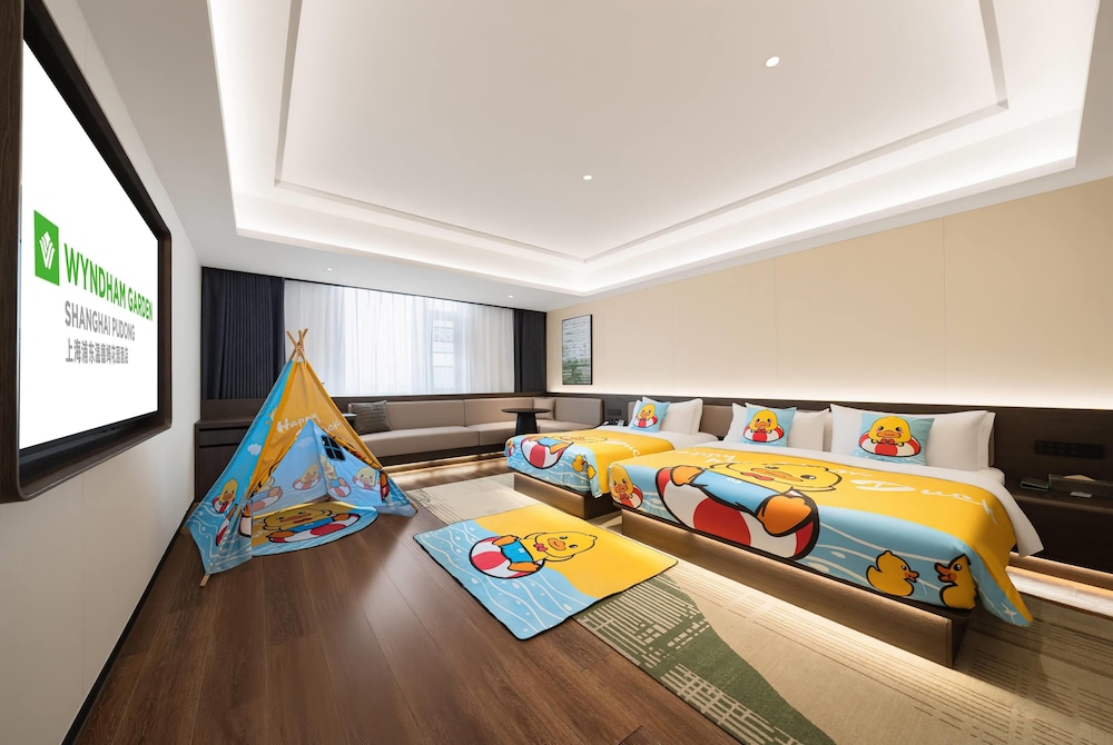 Vienna International Hotel Shanghai Pudong Huinan 42/50