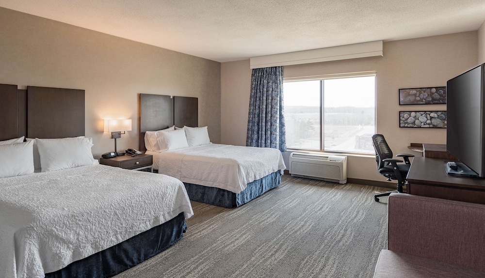 Hampton Inn Suites By Hilton Halifax Dartmouth 8/42