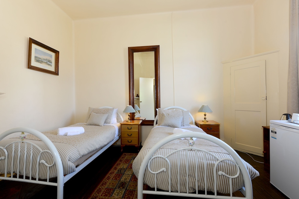 Edinburgh Gallery Bed Breakfast 16/61