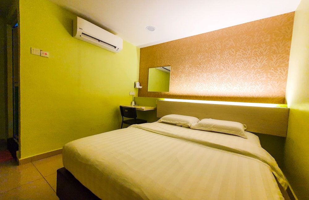 De Uptown Hotel Pj 222 18/57
