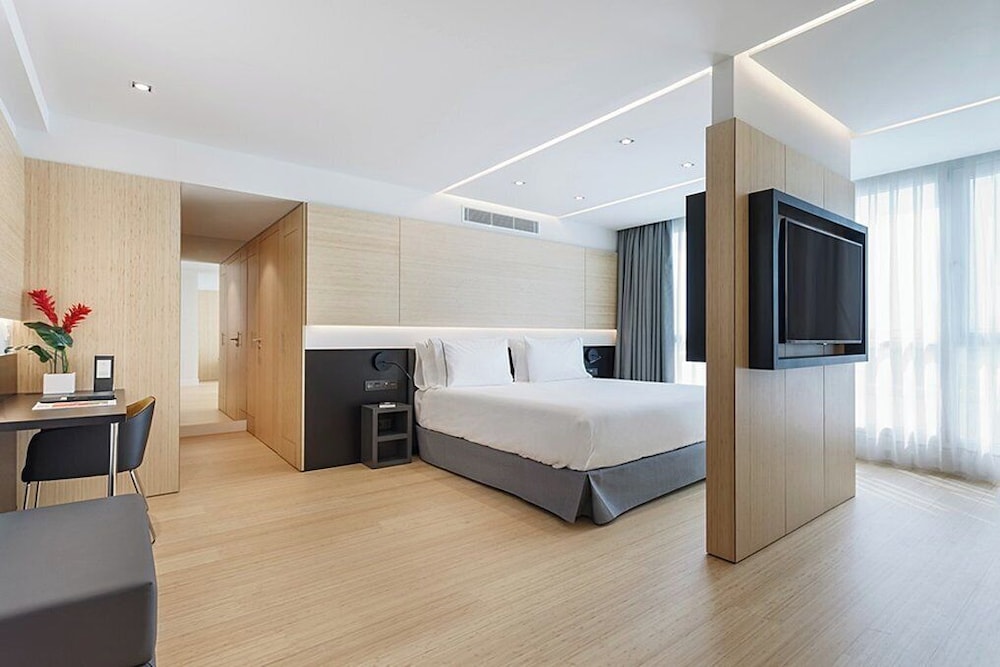 Dorma Plaza Catalunya 32/68