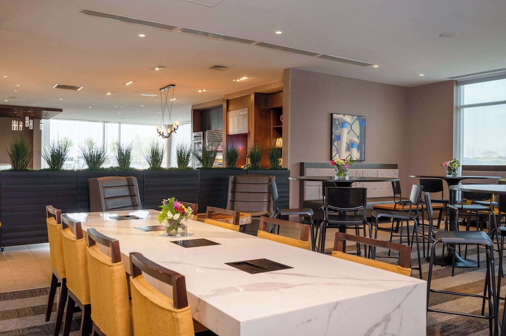 Wyndham Westfield 24/42