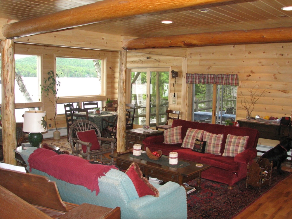 Kiwassa Lake Bed & Breakfast and Cabins 21/50