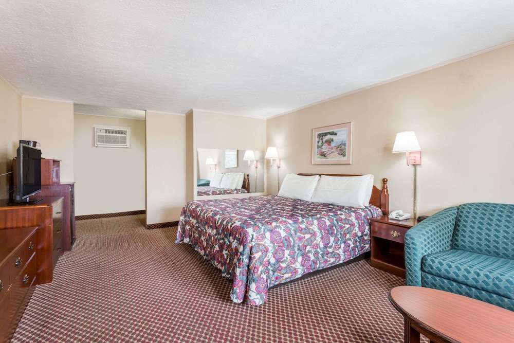Travelodge by Wyndham Ridgeway Martinsville Area 6/16