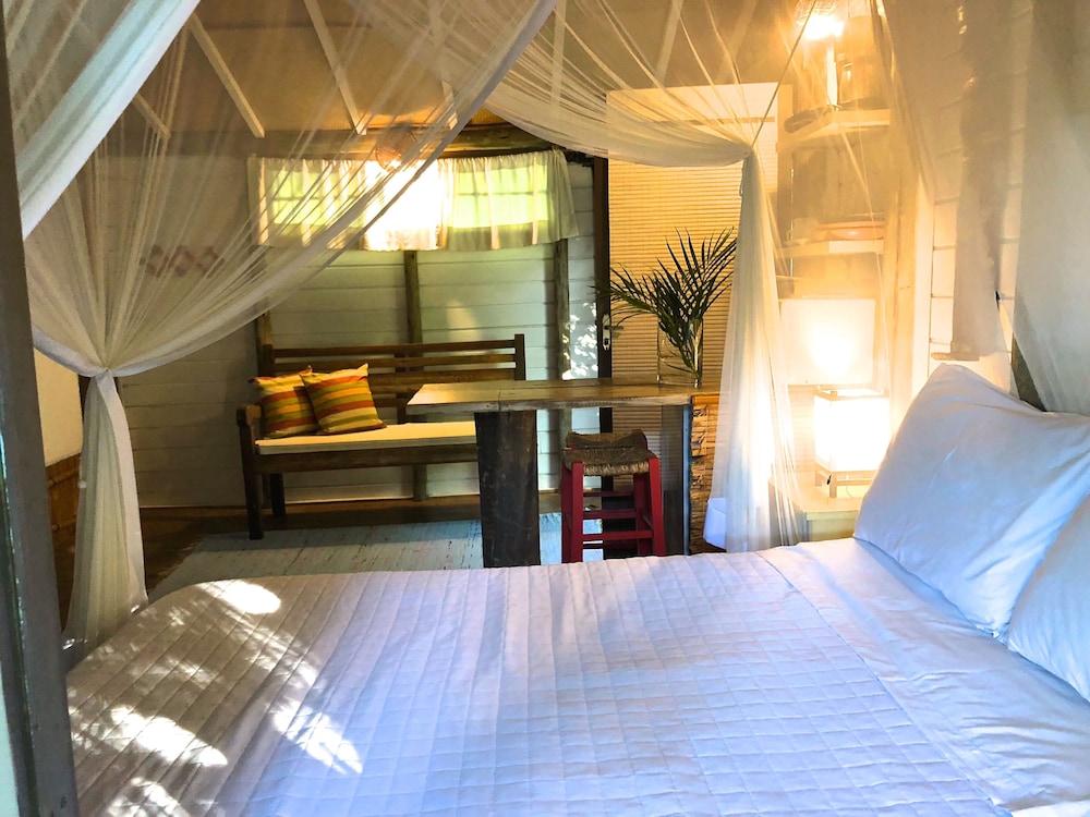 1 Bedroom, Economy, Suite, Double Bed, Garden Area
