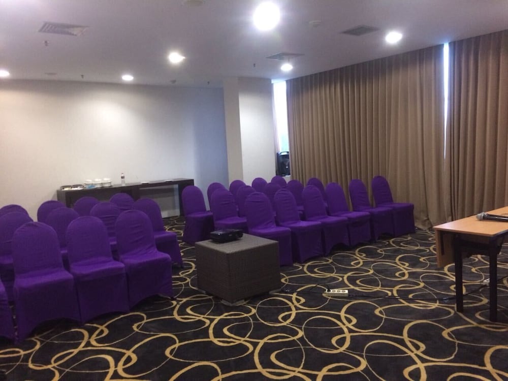 Quest Hotel Darmo Surabaya 39/52