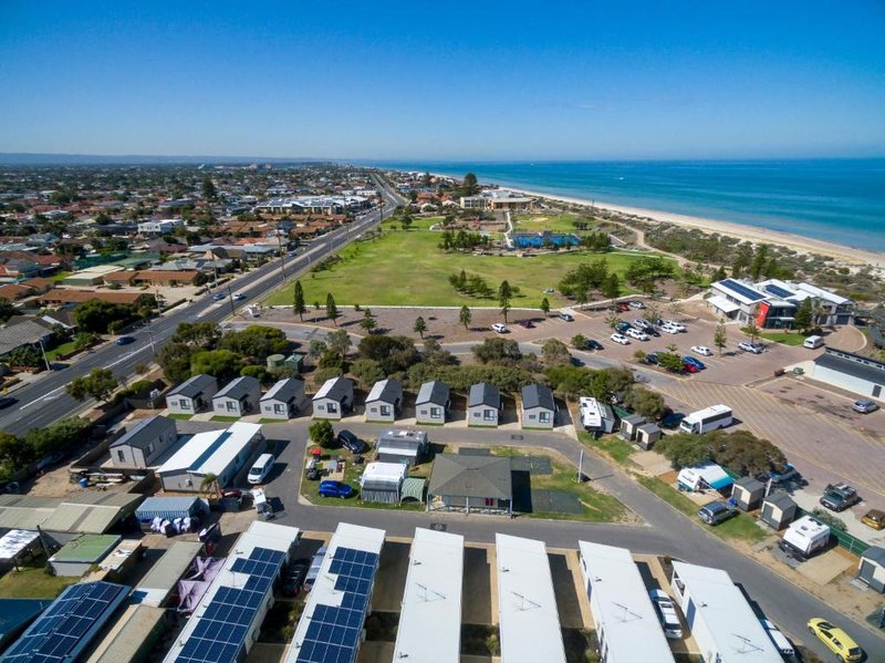 Discovery Parks - Adelaide Beachfront 42/46