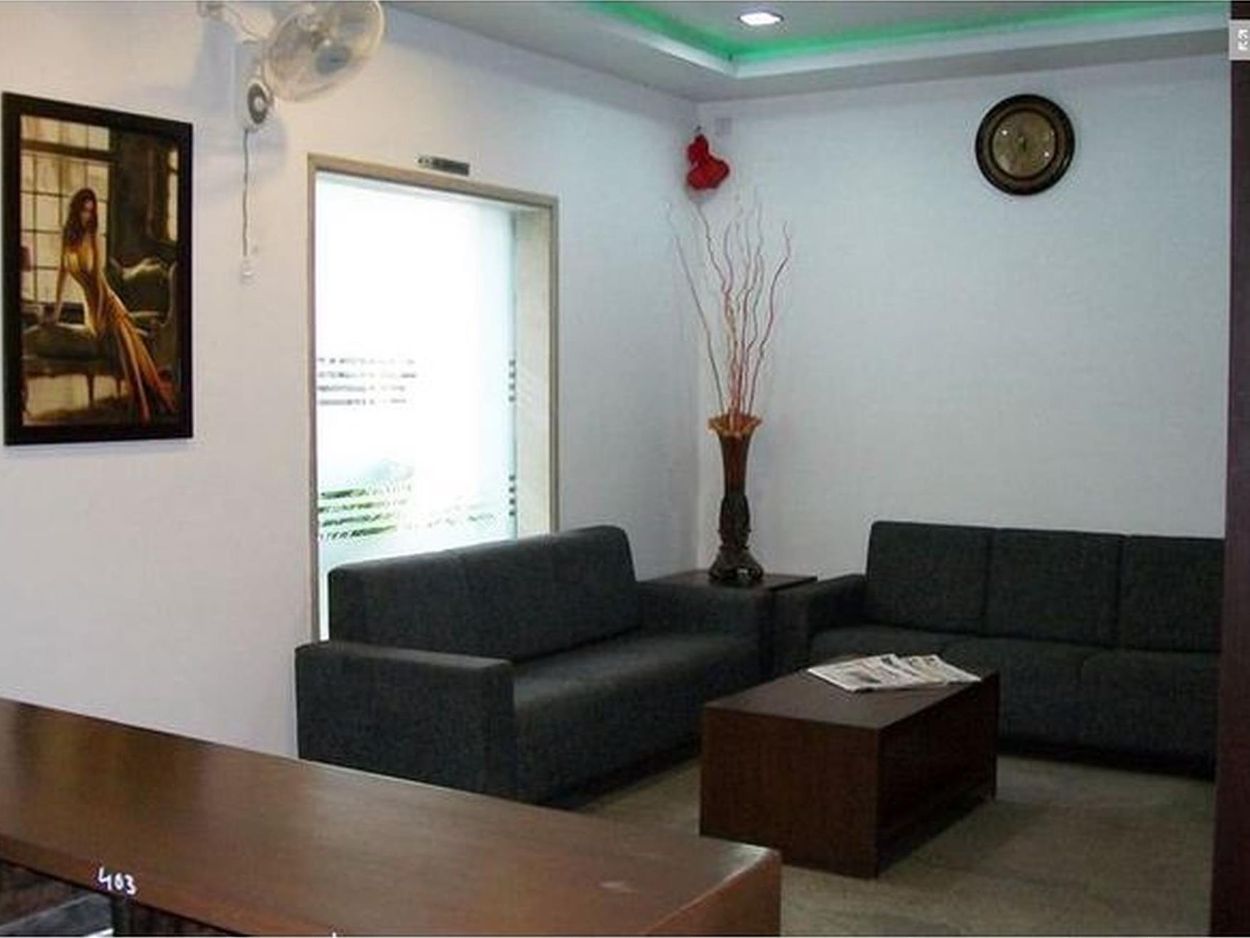 Oyo Rooms Sampatrao Colony Alkapuri 39/48