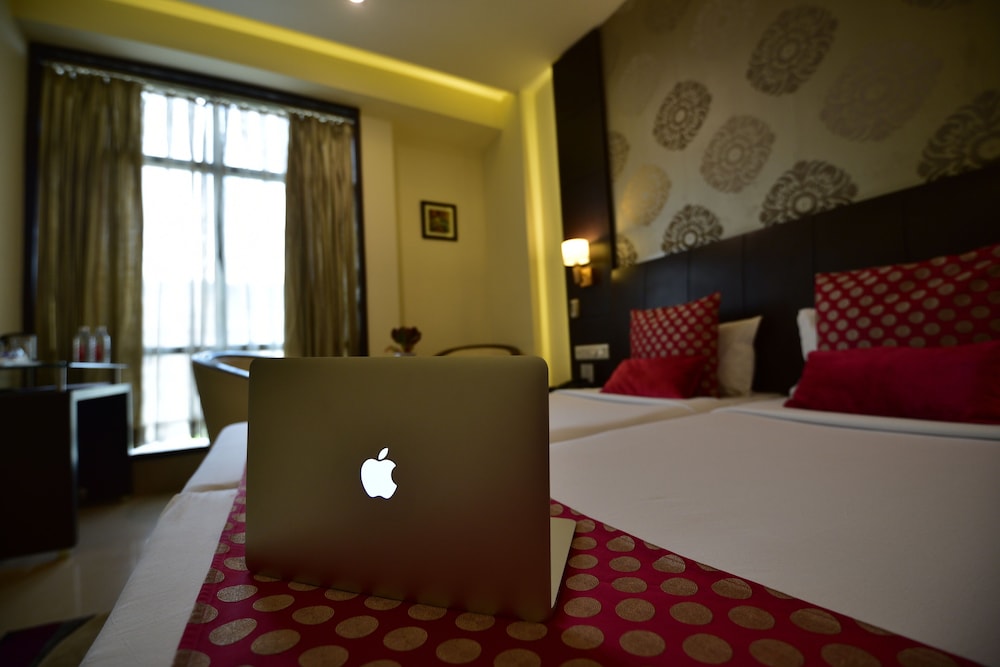 HOTEL SURYA PLAZA 8/46