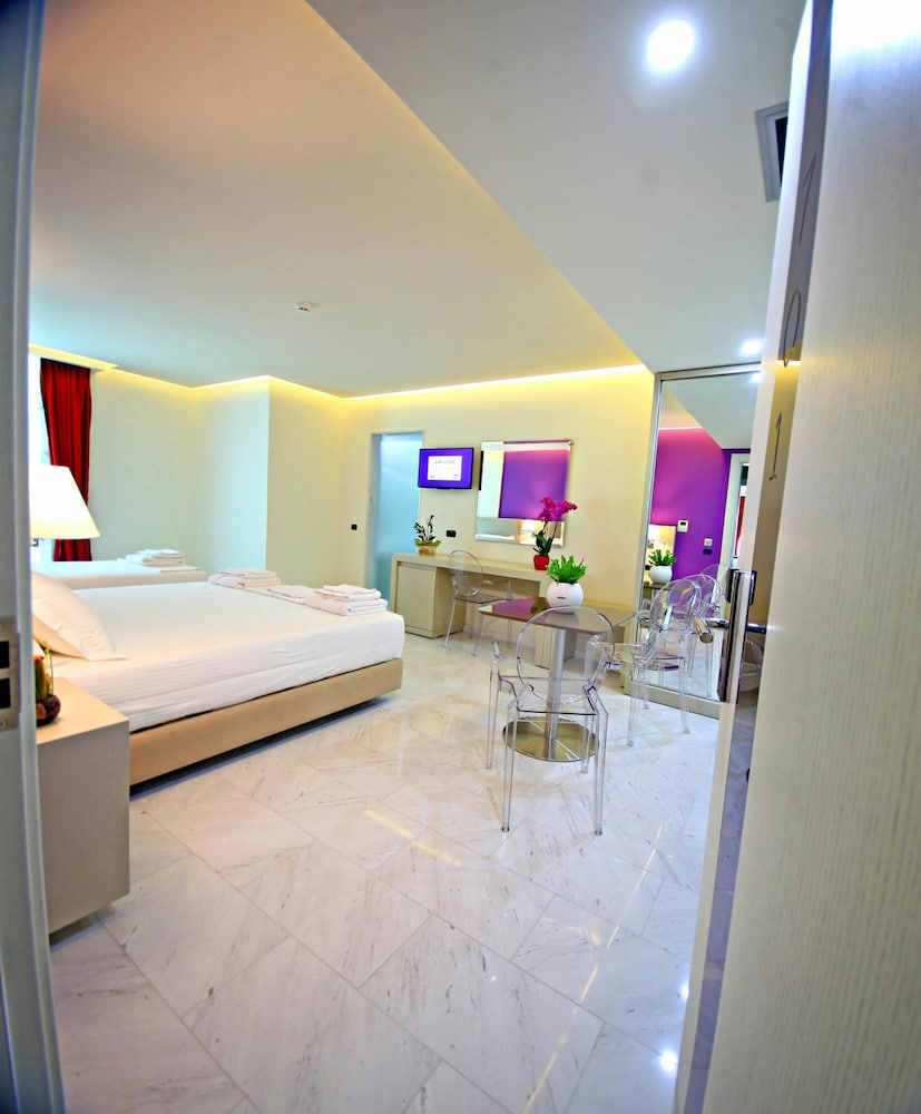 Hotel Palace Vlore 19/48