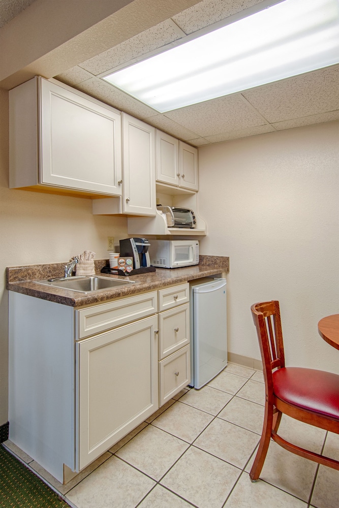 Park Tower Inn 10/55