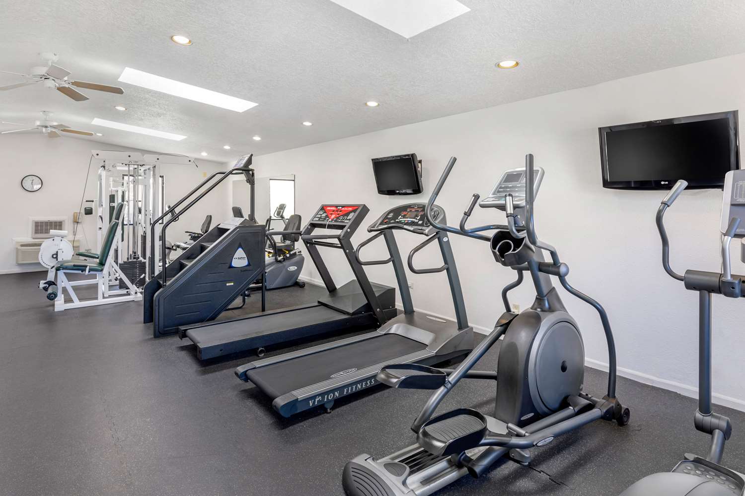 Econo Lodge Inn & Suites Socorro NM 5/12