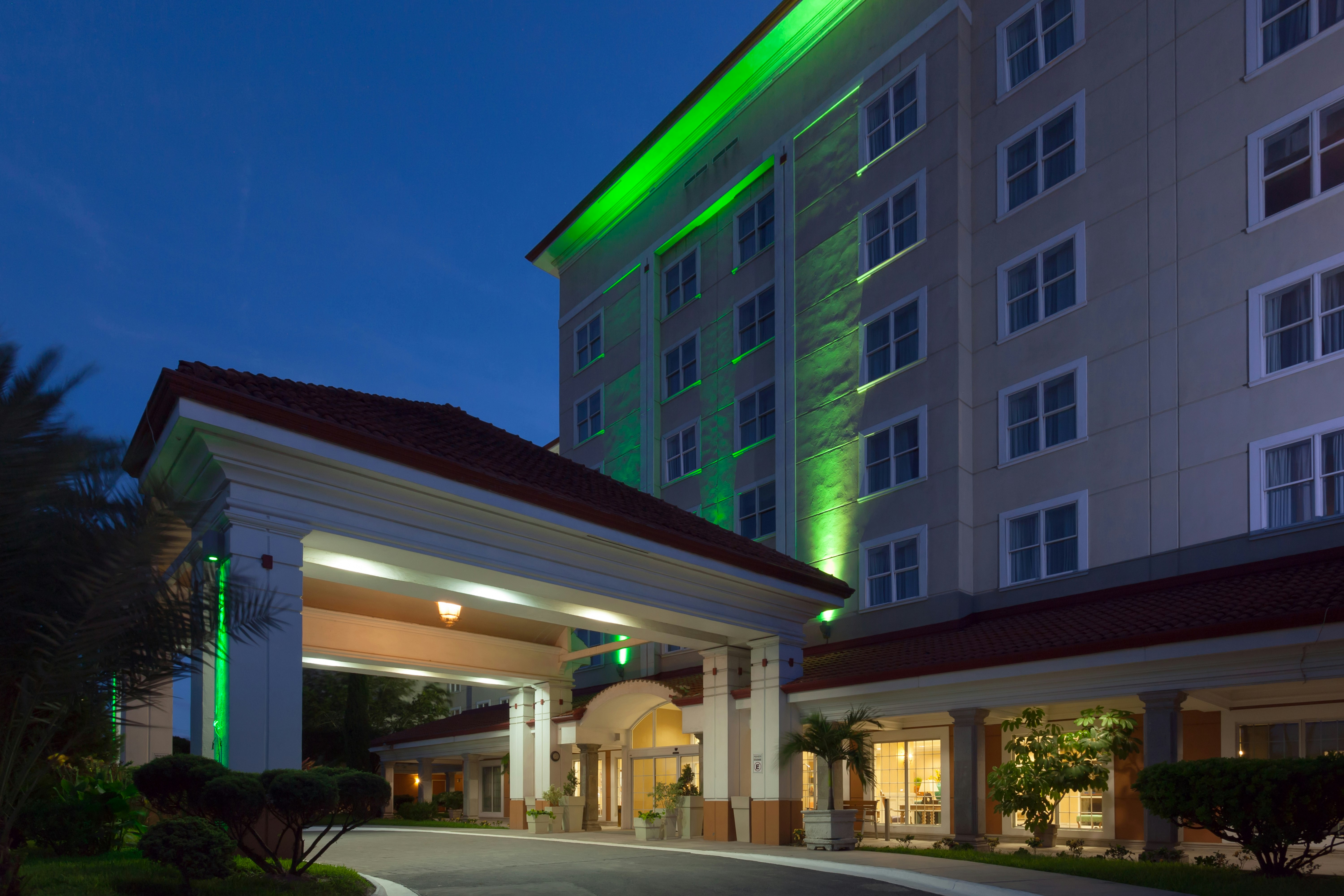 Holiday Inn Matamoros 5/22