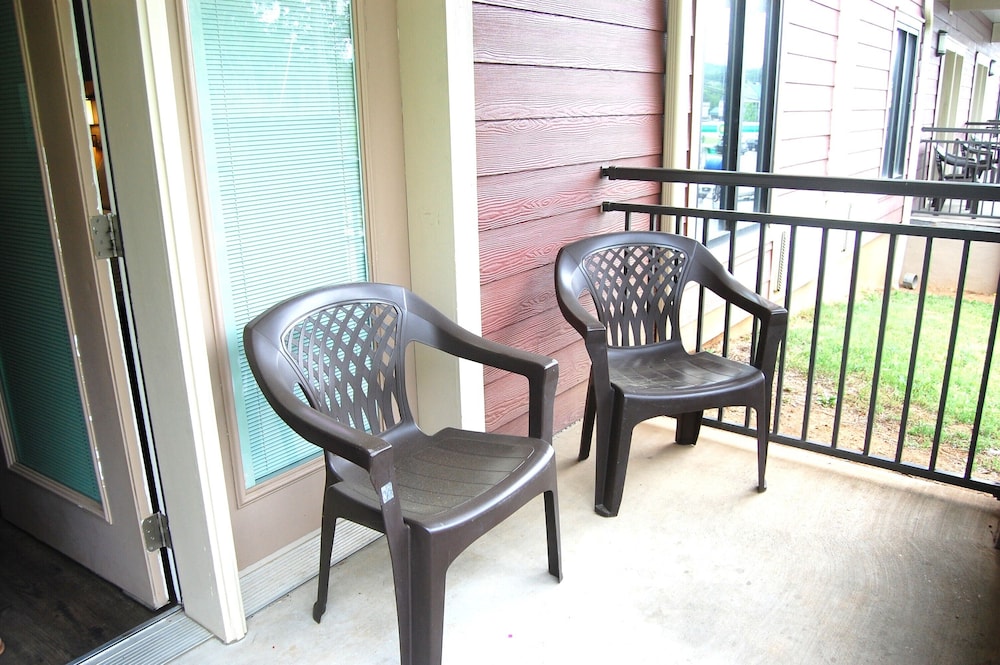 Vacation Lodge 49/65