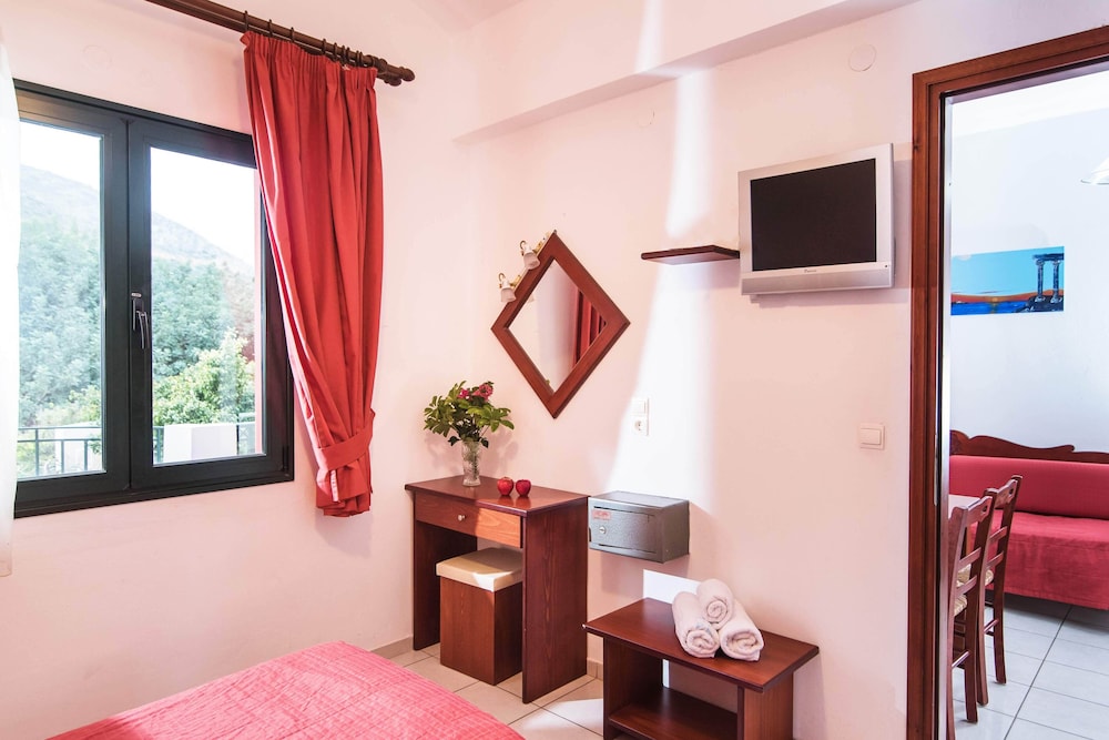 Ariadni Palace 33/60