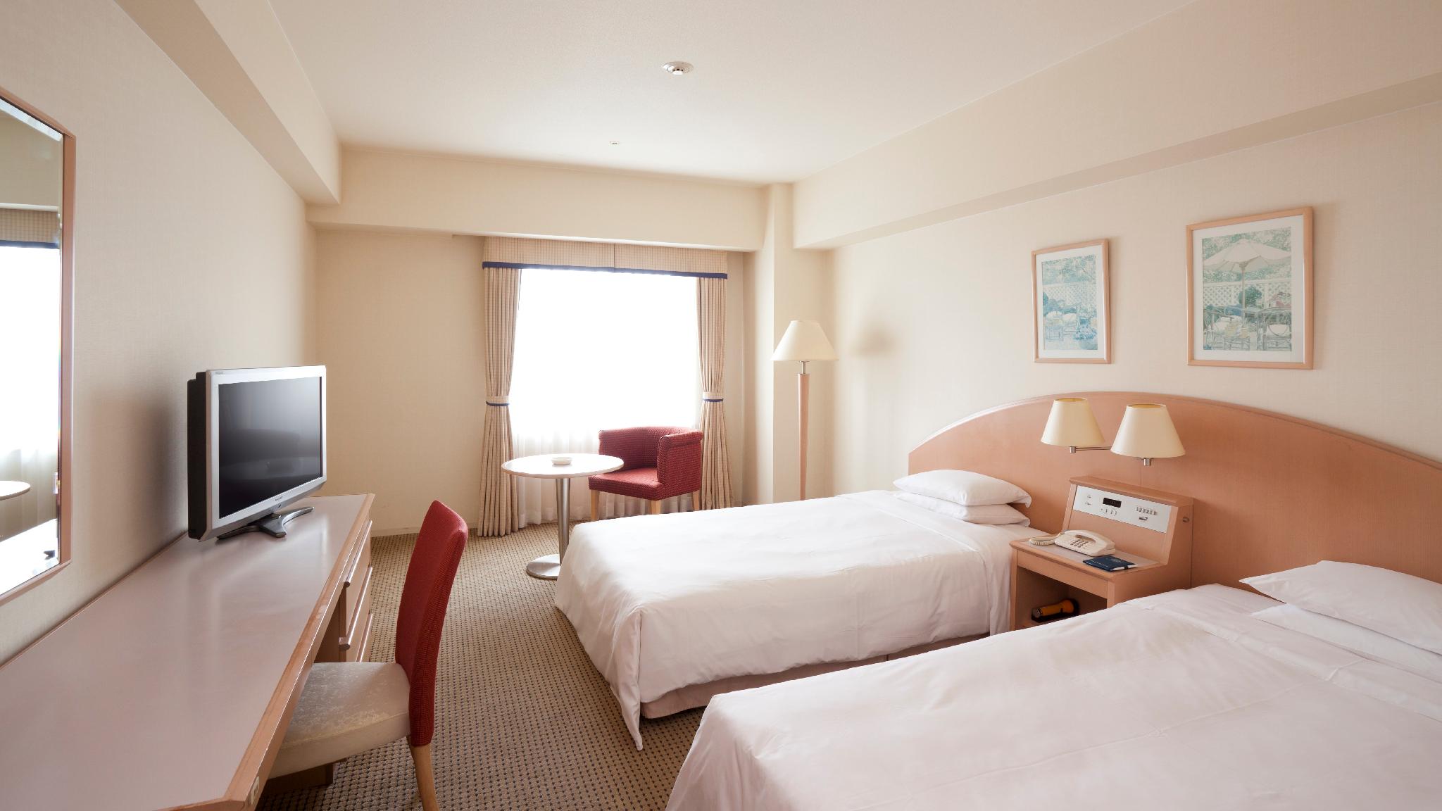 Moderate, Twin Beds, Main Building