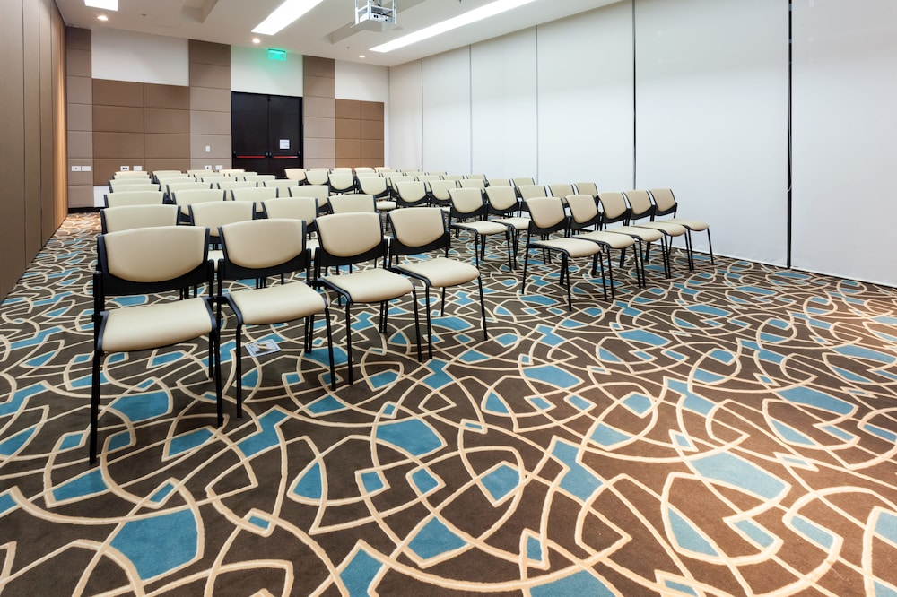 Holiday Inn Express Suites Bogota Dc Ex Zona Financiera 52/53