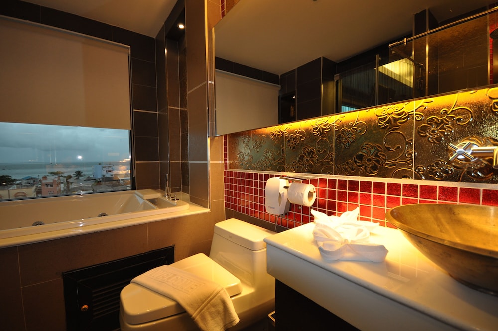 Chalelarn Hotel 33/41