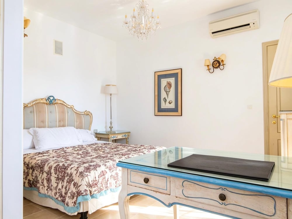 La Locanda Del Carrubo 25/73