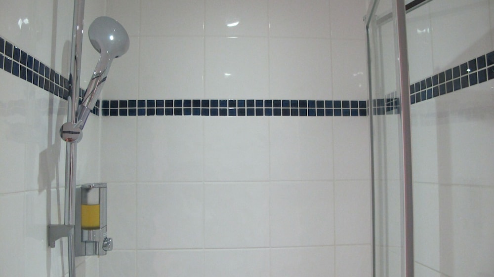 Alhambra Hotel 33/50
